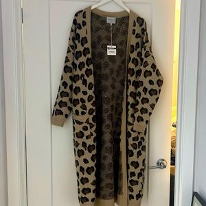 Fado Hayden knit leopard duster.